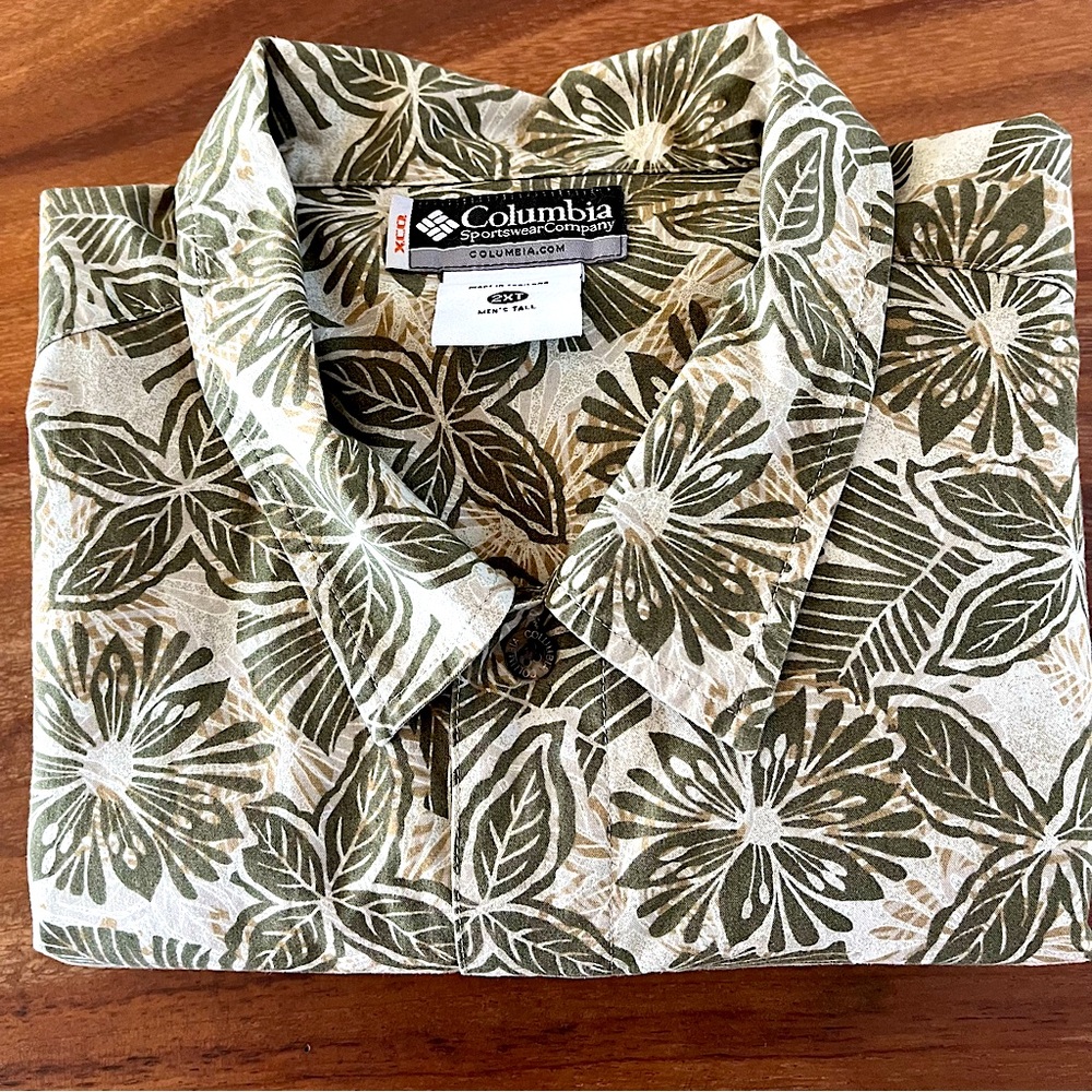 Columbia Hawaiian Button Down Short Sleeve Shirt 2XT Tan Green Vacation